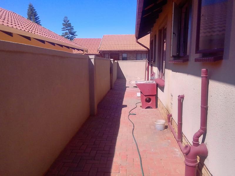 3 Bedroom Property for Sale in Tlhabane West North West